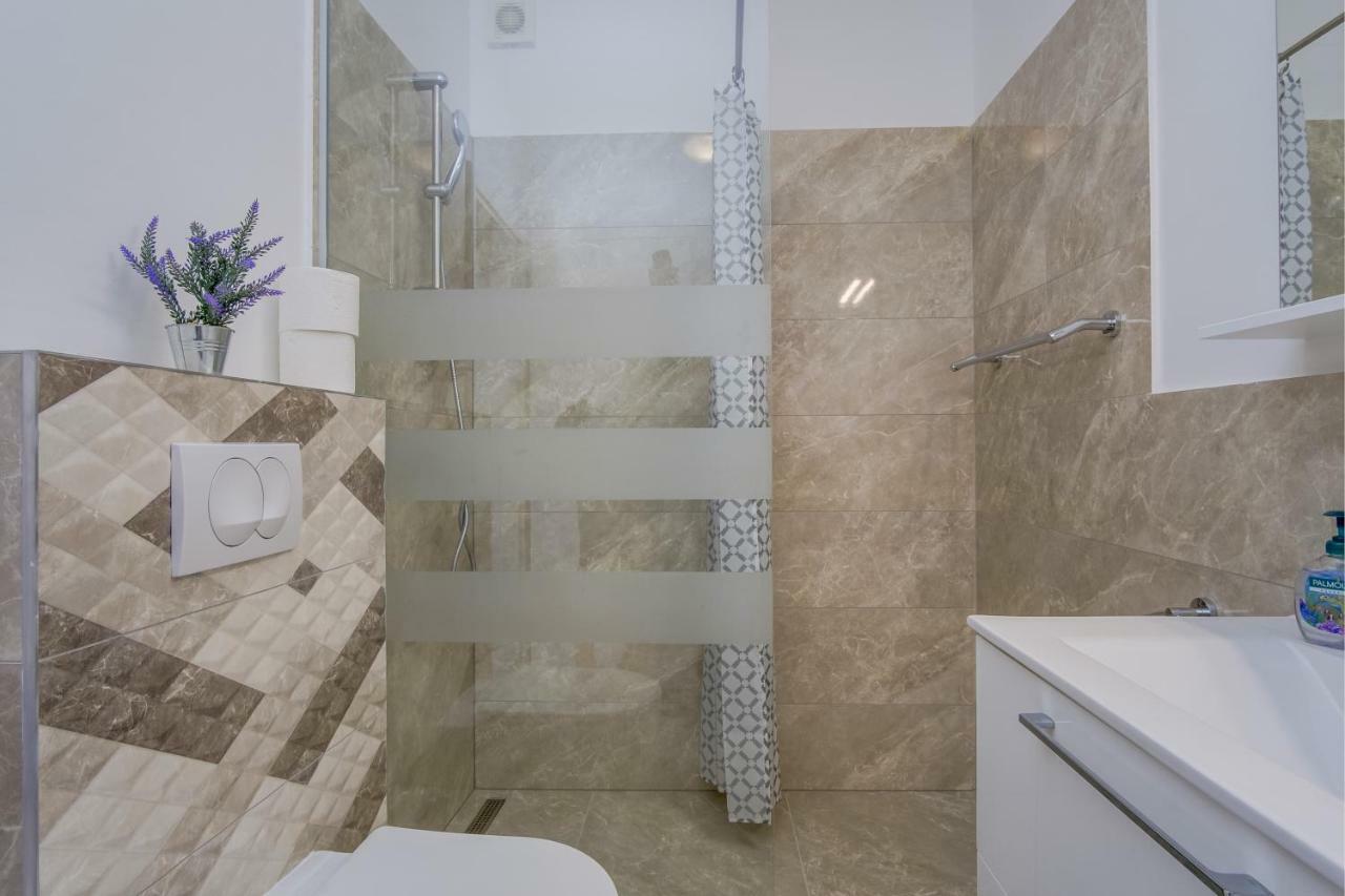Apartman Filip Малий Лошинь Екстер'єр фото